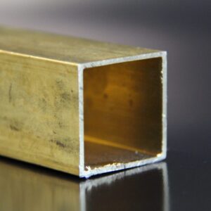 Tubo quadro ottone
